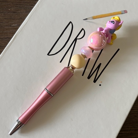 My Little Pony: Dazzle Feather handmade beaded pen - Picture 2 of 3